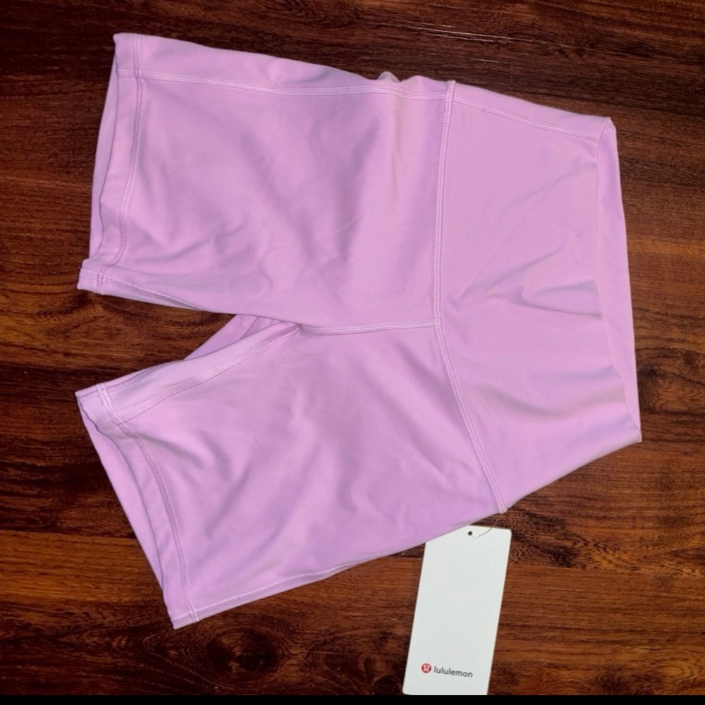 Lululemon Vita Pink 6in Align shorts - Picture 3 of 4